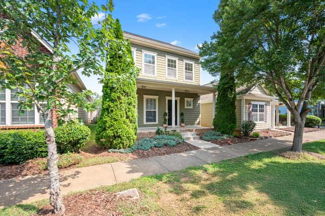 2002 Avery Park Dr, Smyrna, TN 37167