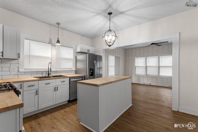 2100 MAURINE STREET, Wichita Falls, TX 76306