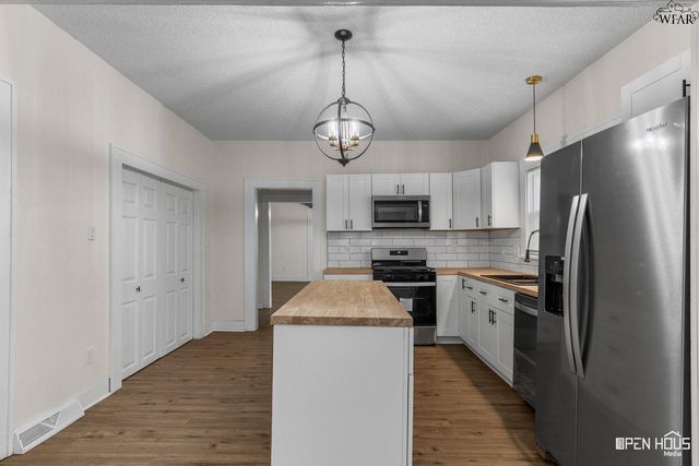 2100 MAURINE STREET, Wichita Falls, TX 76306