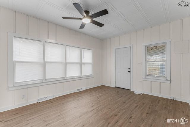 2100 MAURINE STREET, Wichita Falls, TX 76306