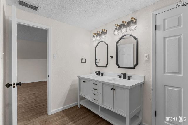 2100 MAURINE STREET, Wichita Falls, TX 76306