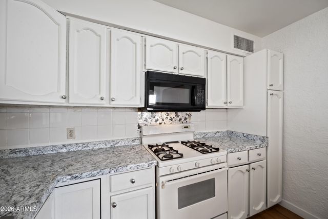408 N 28TH Place, Phoenix, AZ 85008
