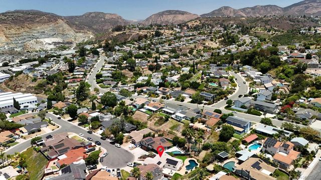 7225 Laura, San Diego, CA 92120