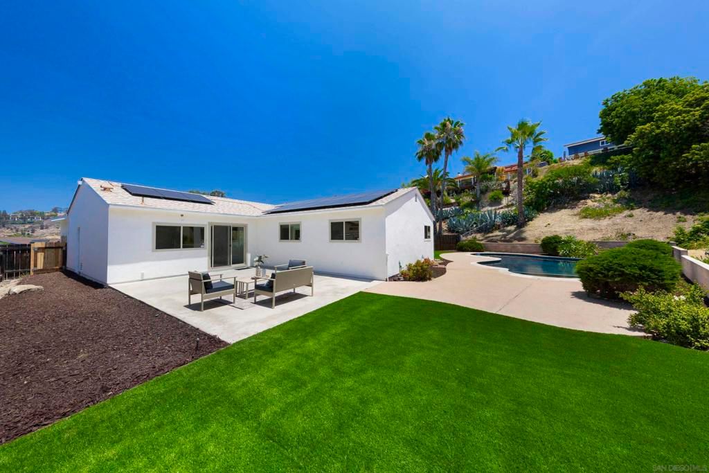 Image 18 of property listing at 7225 Laura, San Diego, CA 92120