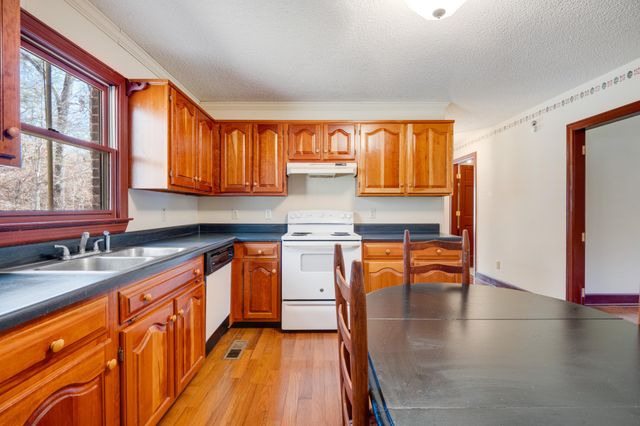 641 Riverbend Drive, Jasper, TN 37347