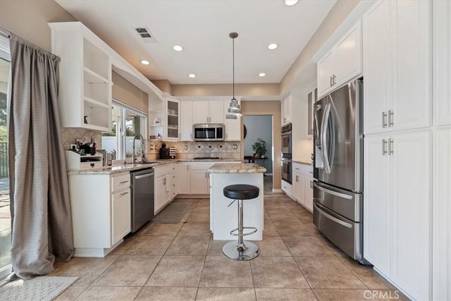 982 Big Spring Court, Corona, CA 92878