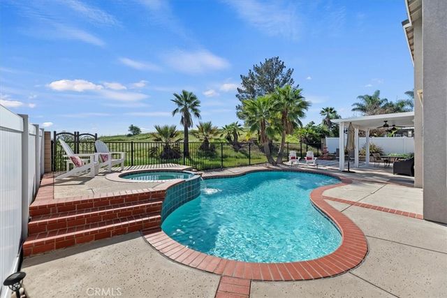 982 Big Spring Court, Corona, CA 92878