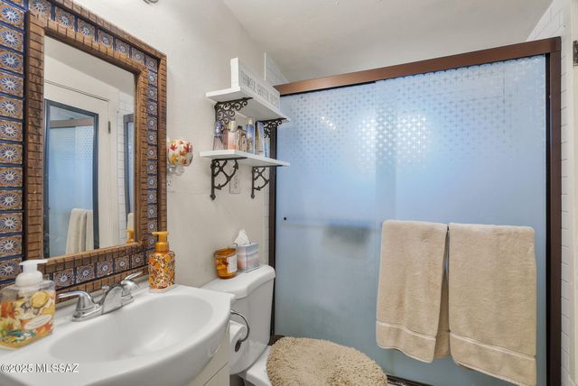 2023 E Frontage Rd, Tumacacori, AZ 85640