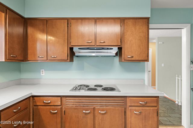 4094 Gilman Ave, Louisville, KY 40207