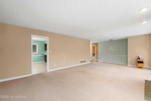 4094 Gilman Ave, Louisville, KY 40207