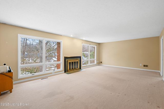 4094 Gilman Ave, Louisville, KY 40207