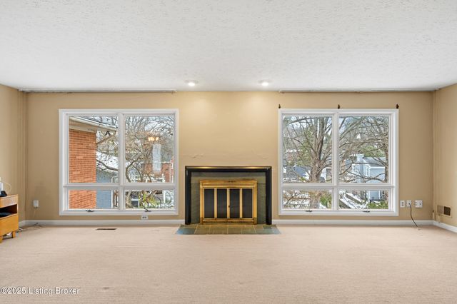 4094 Gilman Ave, Louisville, KY 40207