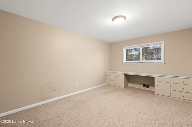 4094 Gilman Ave, Louisville, KY 40207