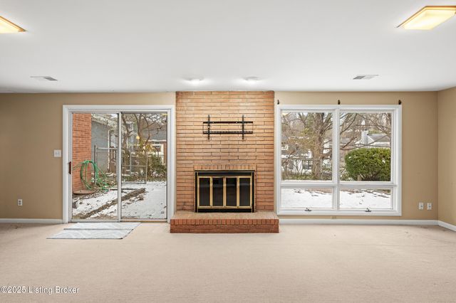 4094 Gilman Ave, Louisville, KY 40207