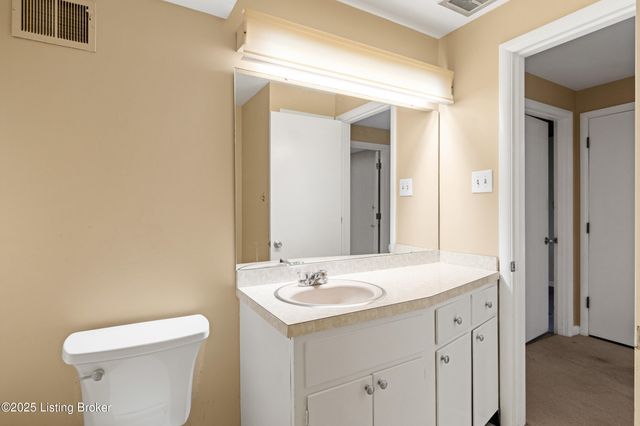 4094 Gilman Ave, Louisville, KY 40207