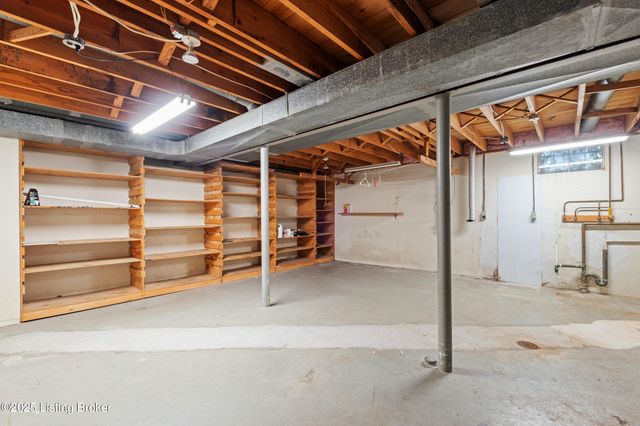 4094 Gilman Ave, Louisville, KY 40207