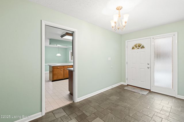 4094 Gilman Ave, Louisville, KY 40207