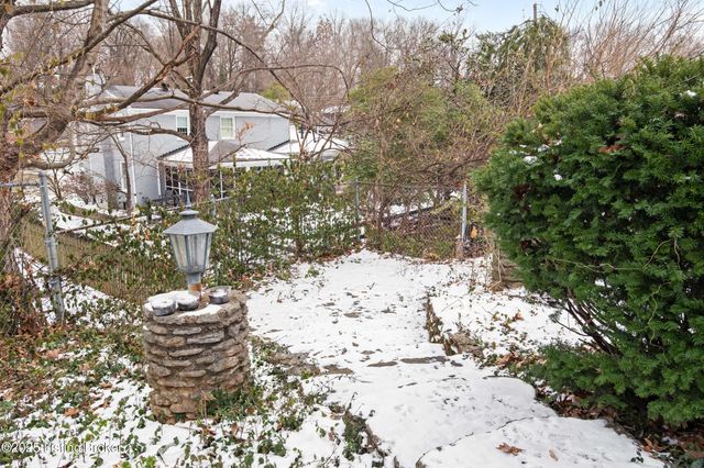 4094 Gilman Ave, Louisville, KY 40207