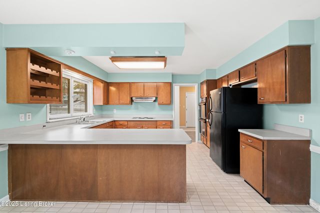 4094 Gilman Ave, Louisville, KY 40207