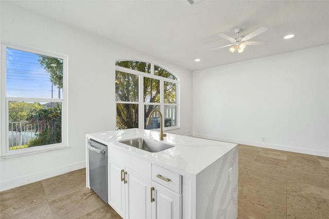 5029 SW 37th Ave, Fort Lauderdale, FL 33312