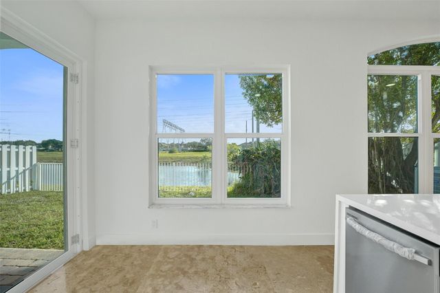 5029 SW 37th Ave, Fort Lauderdale, FL 33312