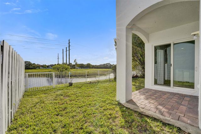 5029 SW 37th Ave, Fort Lauderdale, FL 33312