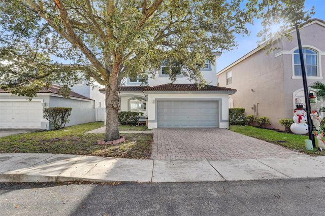 5029 SW 37th Ave, Fort Lauderdale, FL 33312