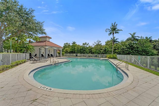 5029 SW 37th Ave, Fort Lauderdale, FL 33312