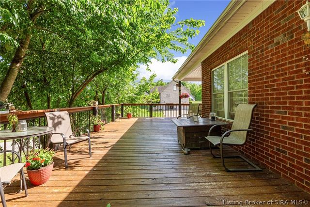 7805 Rain Creek Drive, Henryville, IN 47126