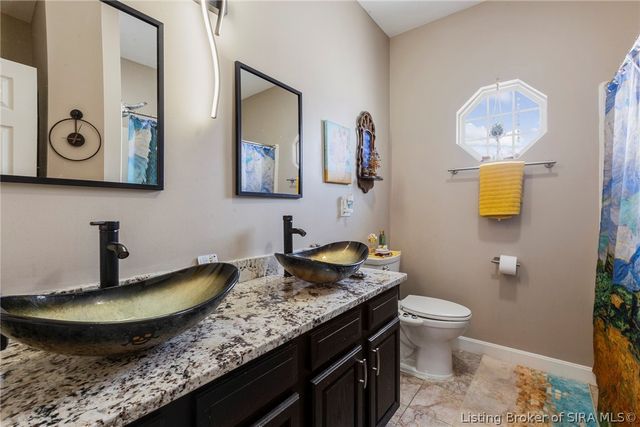 7805 Rain Creek Drive, Henryville, IN 47126