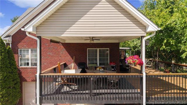 7805 Rain Creek Drive, Henryville, IN 47126