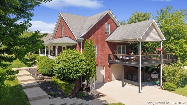 7805 Rain Creek Drive, Henryville, IN 47126