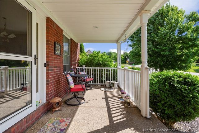 7805 Rain Creek Drive, Henryville, IN 47126