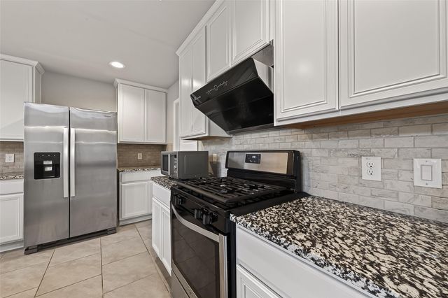 9227 Downing Street, Rosenberg, TX 77469