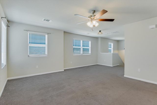 300 Eagle Lake DR, Hutto, TX 78634