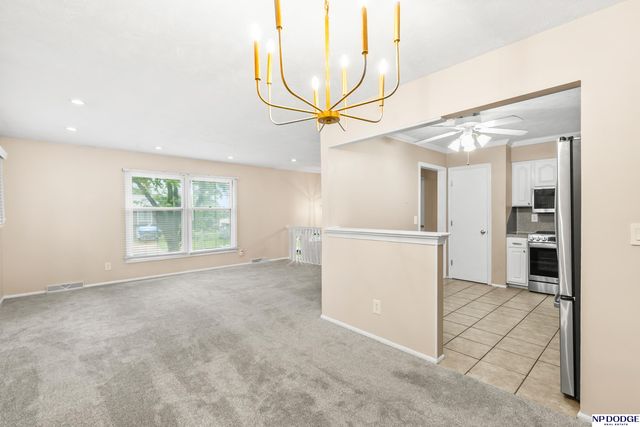 3268 S 130th Avenue Circle, Omaha, NE 68144