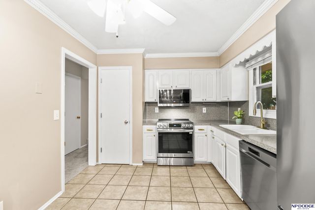 3268 S 130th Avenue Circle, Omaha, NE 68144