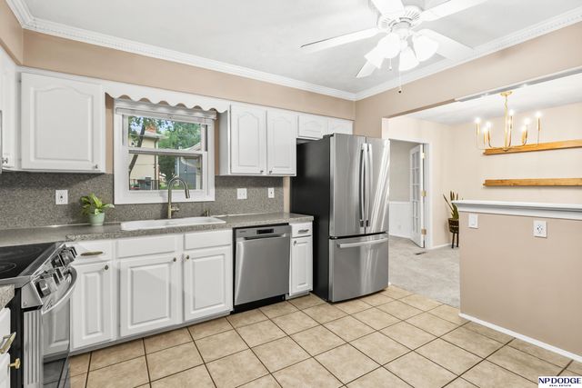 3268 S 130th Avenue Circle, Omaha, NE 68144