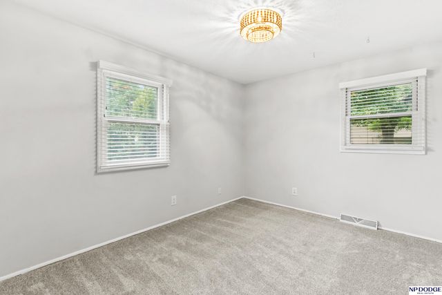 3268 S 130th Avenue Circle, Omaha, NE 68144