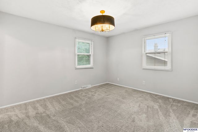 3268 S 130th Avenue Circle, Omaha, NE 68144