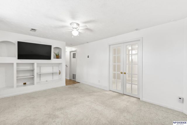 3268 S 130th Avenue Circle, Omaha, NE 68144