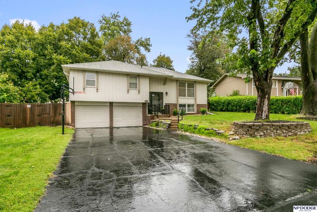 3268 S 130th Avenue Circle, Omaha, NE 68144