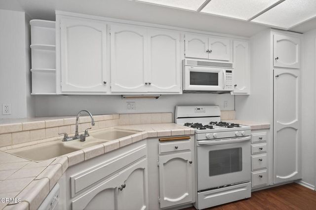 925 Vallecito Drive, Ventura, CA 93001