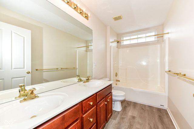 1442 Polo Chase Court, Carmel, IN 46032