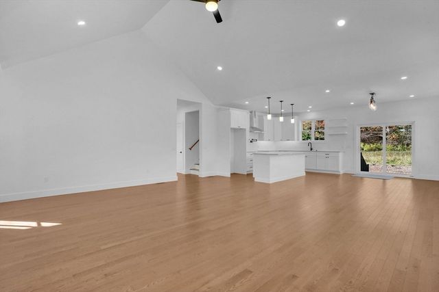 308 N Liberty St, Belchertown, MA 01007