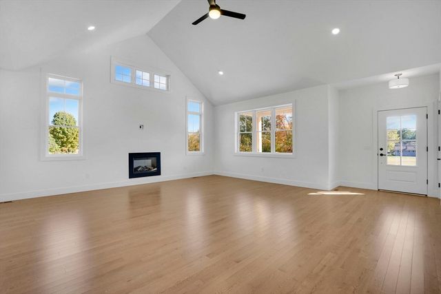 308 N Liberty St, Belchertown, MA 01007