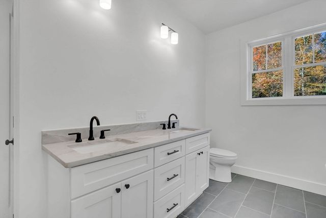 308 N Liberty St, Belchertown, MA 01007