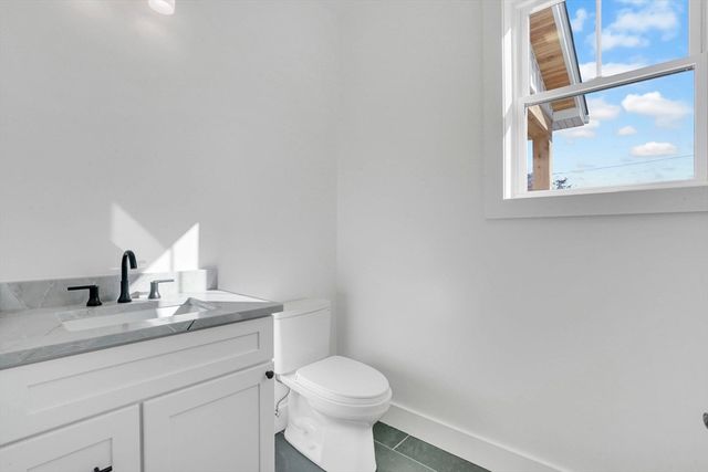 308 N Liberty St, Belchertown, MA 01007