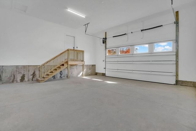 308 N Liberty St, Belchertown, MA 01007