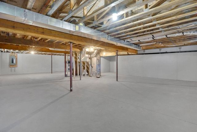 308 N Liberty St, Belchertown, MA 01007
